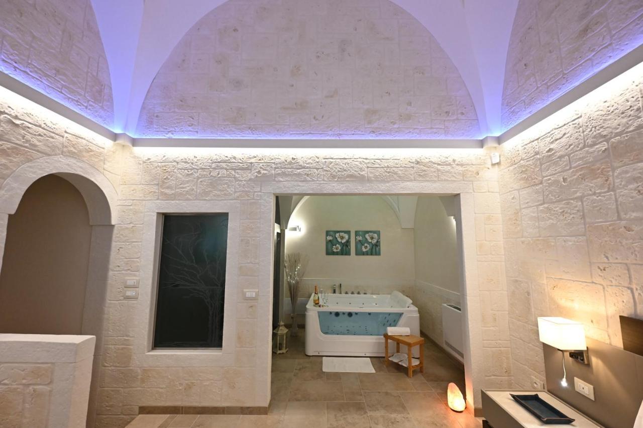 Suite Laurel Spa Con Idromassaggio Fasano Eksteriør bilde