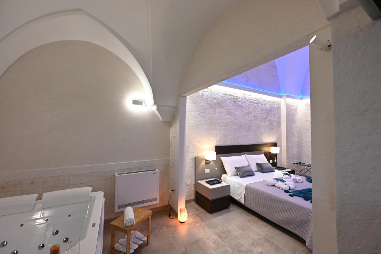 Suite Laurel Spa Con Idromassaggio Fasano Eksteriør bilde