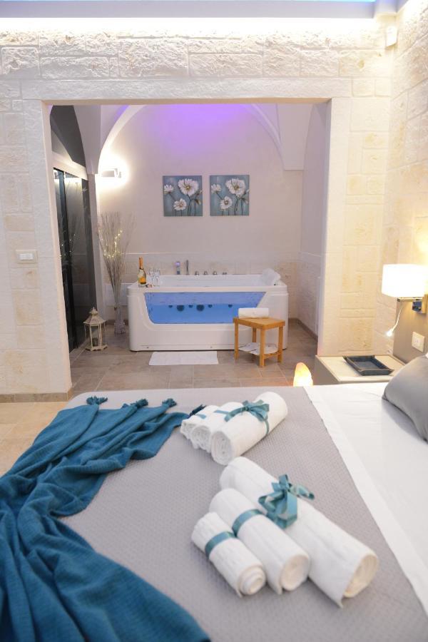 Suite Laurel Spa Con Idromassaggio Fasano Eksteriør bilde