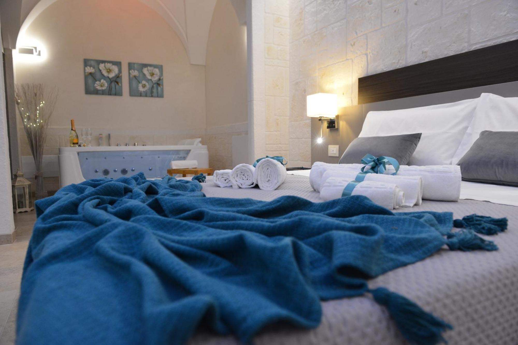 Suite Laurel Spa Con Idromassaggio Fasano Eksteriør bilde